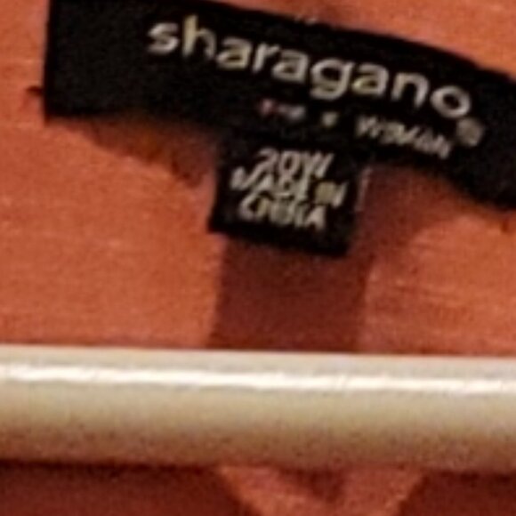 Dress - Picture 3 of 4